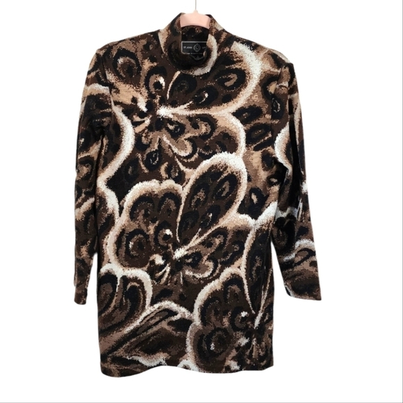 St. John Sport mock / high neck tunic size small - Picture 2 of 6